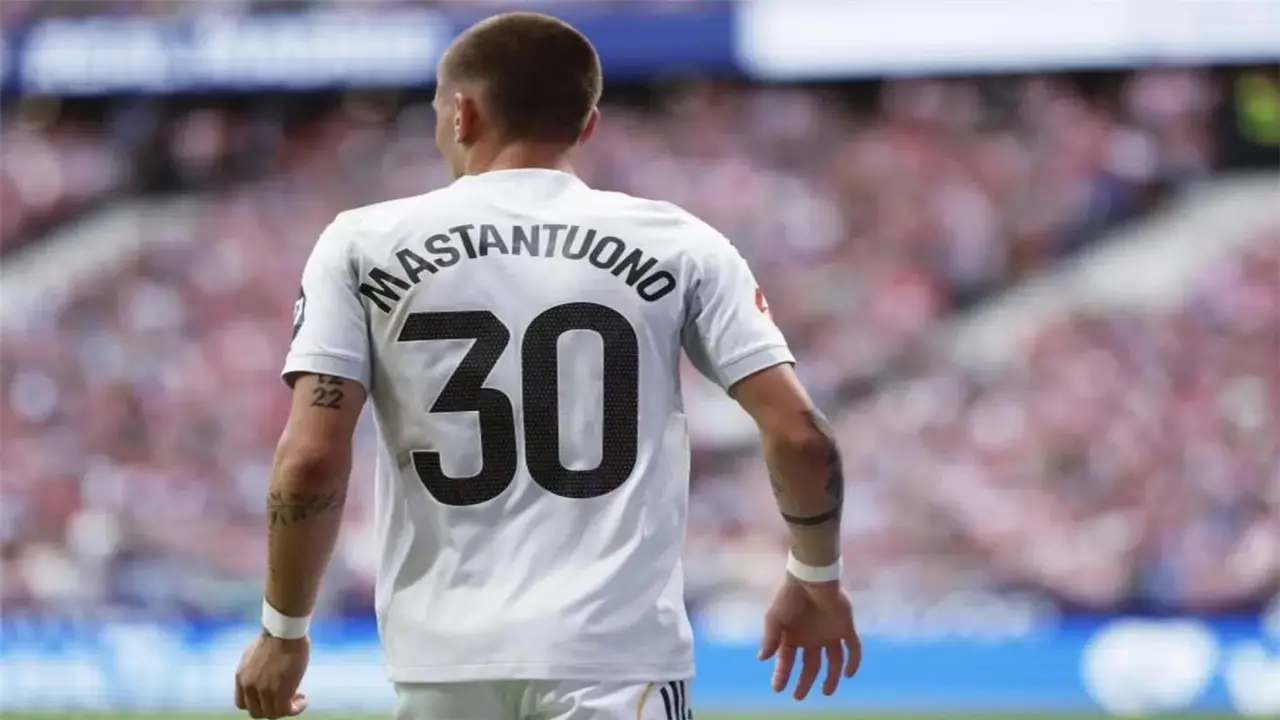 قرار حاسم.. رومانو يحدد مستقبل ماستانتونو مع ريال مدريد